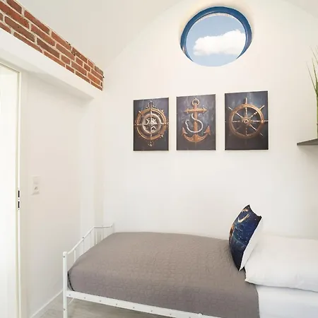 Elly's Luetten Leuchtturm Ost Kellenhusen