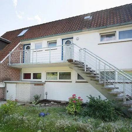 Elly's Luetten Leuchtturm Ost Apartment Kellenhusen