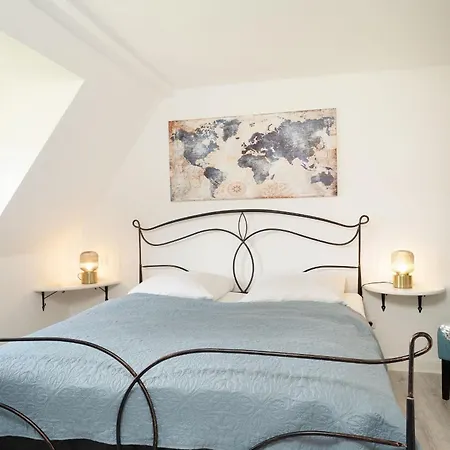 Apartment Elly's Luetten Leuchtturm Ost Kellenhusen